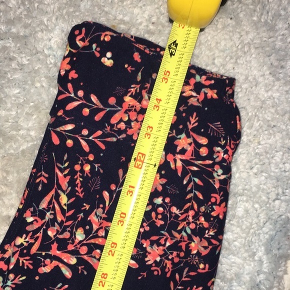 Lularoe Leggings (One-Size) - Picture 5 of 5